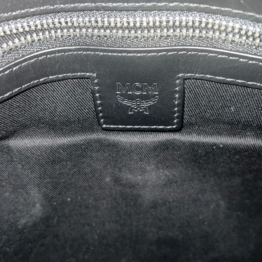 MCM Visetos Original Pouch - Picture 4 of 4